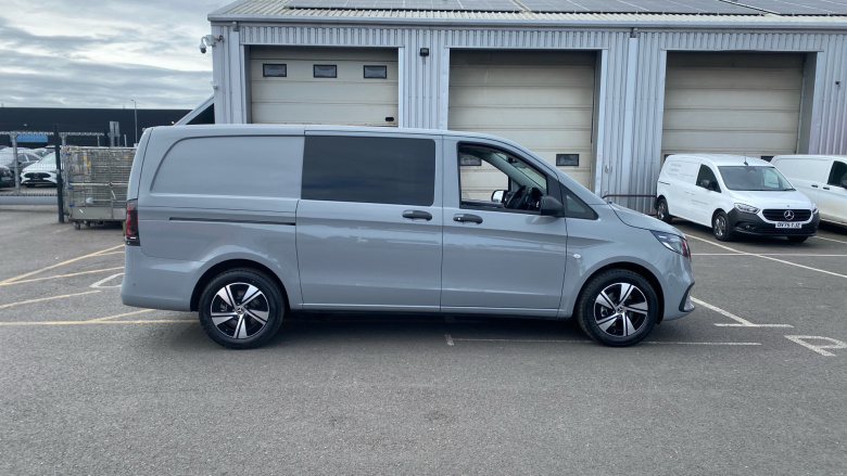Mercedes-Benz Vito L2 Diesel Rwd 119CDI Select Crew Van 9G-Tronic